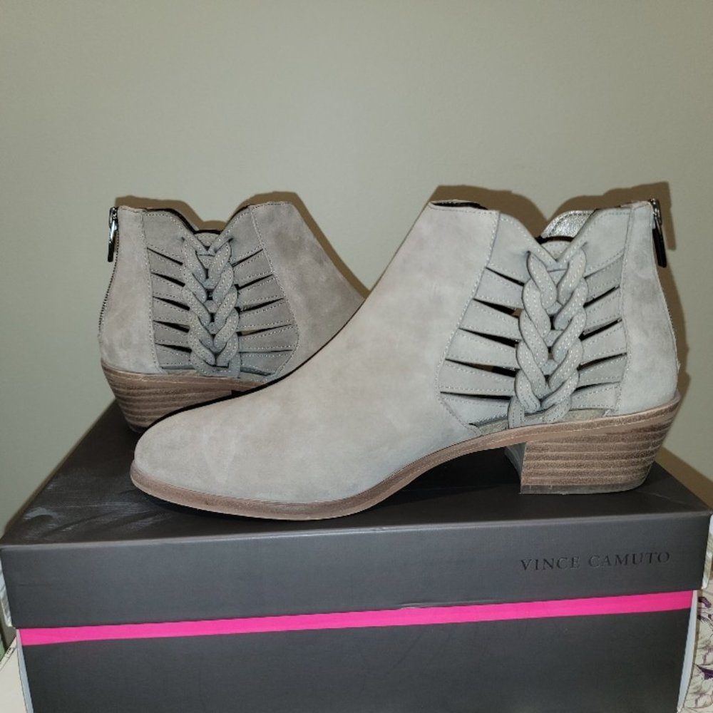 Vince Camuto Suede Ankle Bootie Women's 8.5W